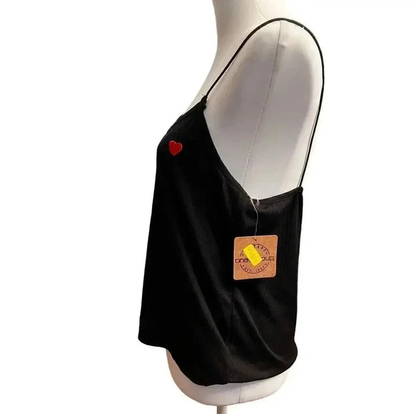 One step up NWT tank top black with heart appliqué 2X - Picture 3 of 5